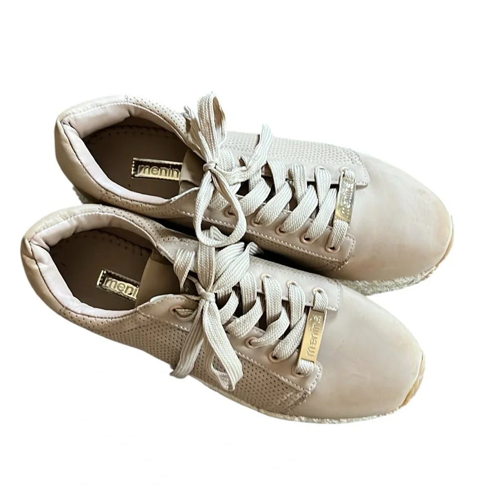 The Menina Women's Roma 6 lace-up sneakers